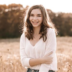 Meet your Posher, Claire